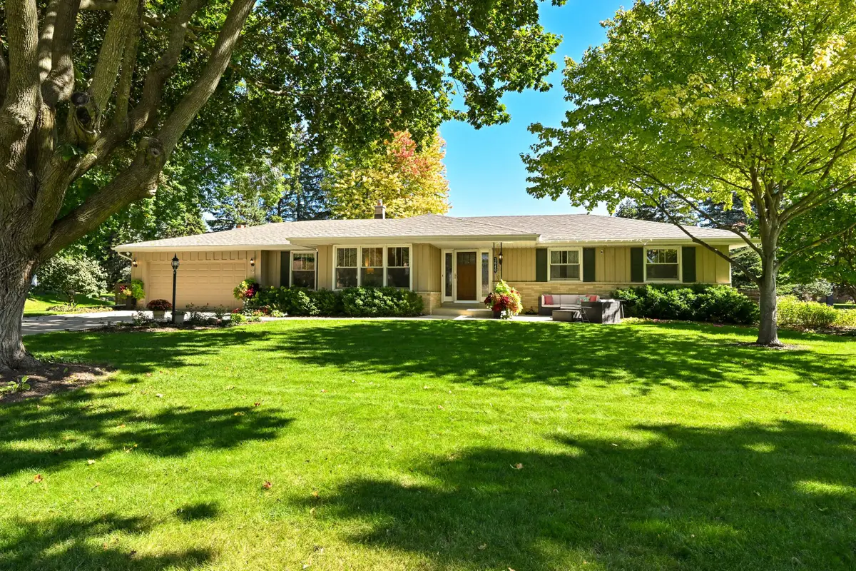 3640 Dominic Dr, Brookfield, WI 53045 - #1