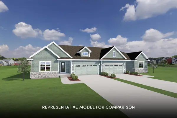 1100 Elderberry Rd, Oconomowoc, WI 53066
