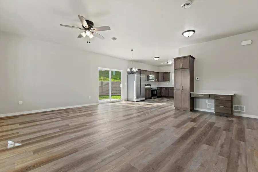 1904 River Dr, West Bend, WI 53090 - #3
