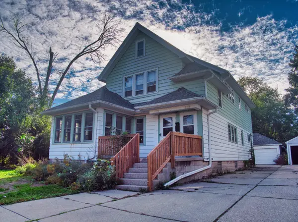 1259 N 64th St, Wauwatosa, WI 53213