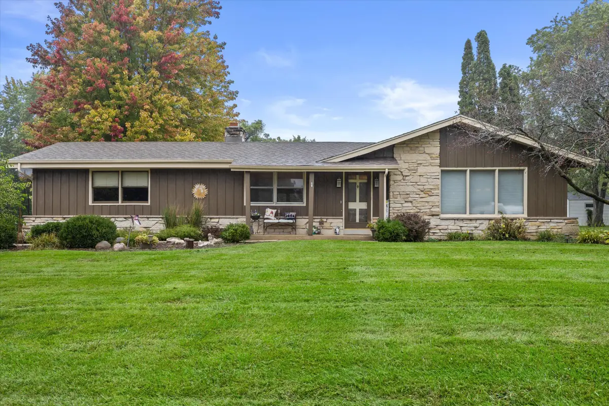 S77W22250 Eleanor St, Vernon, WI 53150 - #1