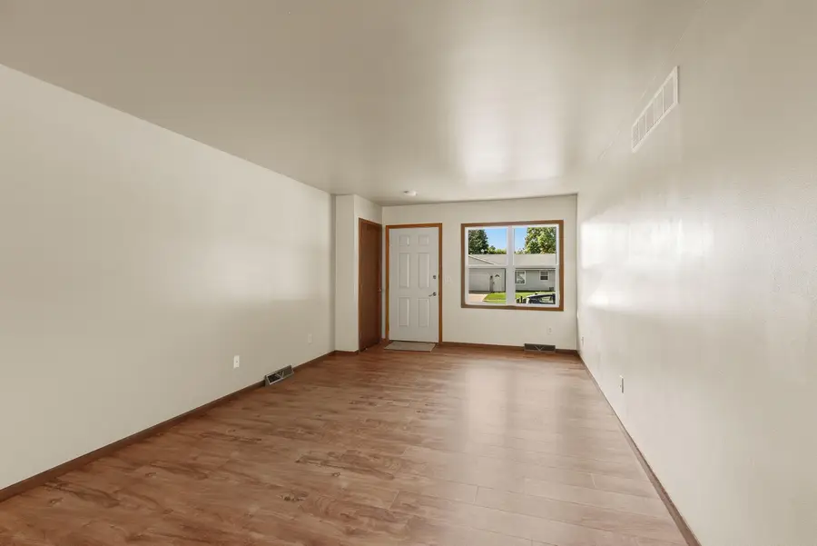 1127 Schoenhaar Dr, West Bend, WI 53090 - #2