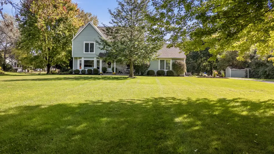 10946 N Sherwood Dr, Mequon, WI 53092 - #3