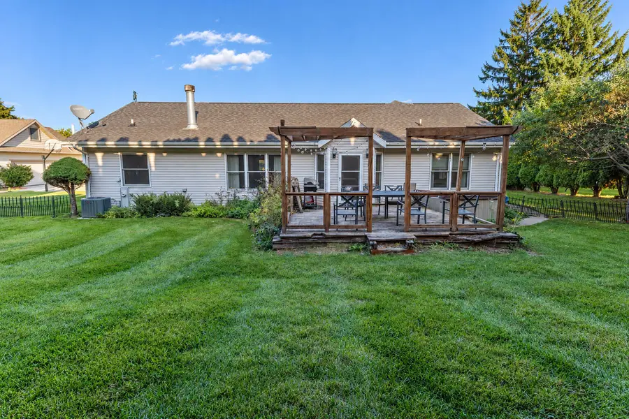 804 Jamesway Dr, Watertown, WI 53098 - #2