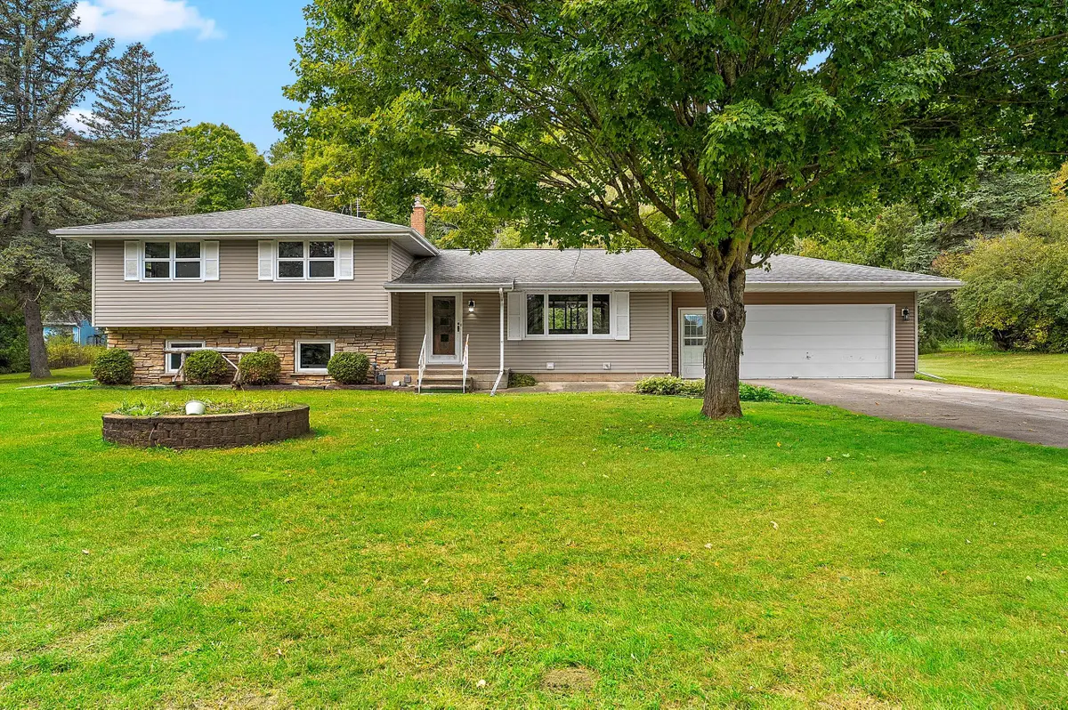 5224 Woodland Dr, Two Rivers, WI 54241 - #1