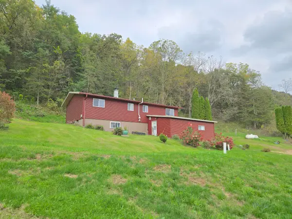 E5624 Spring Coulee Rd, Coon, WI 54623
