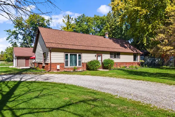 28248 N Lake Dr, Waterford, WI 53185