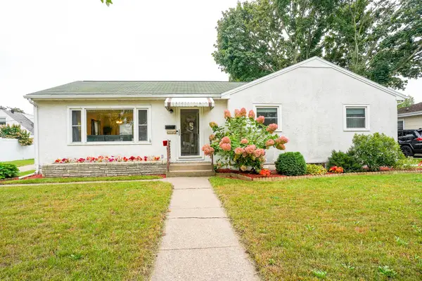 2176 Weston St, La Crosse, WI 54601