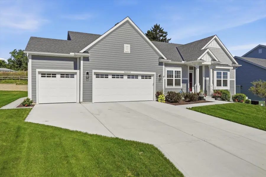 N67W25502 Vail Ln, Sussex, WI 53089 - #2