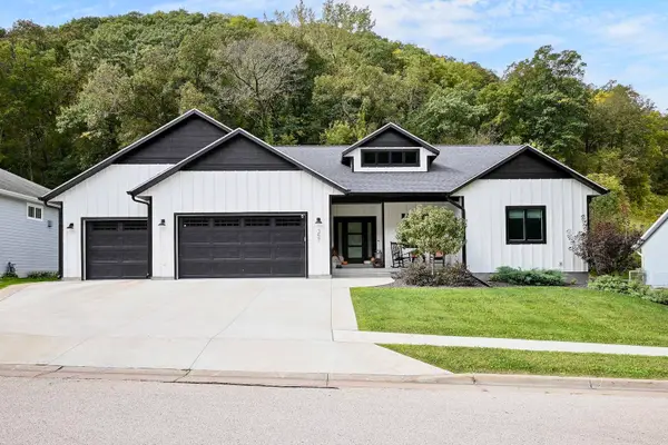 357 Valley Oaks Dr, Winona, MN 55987
