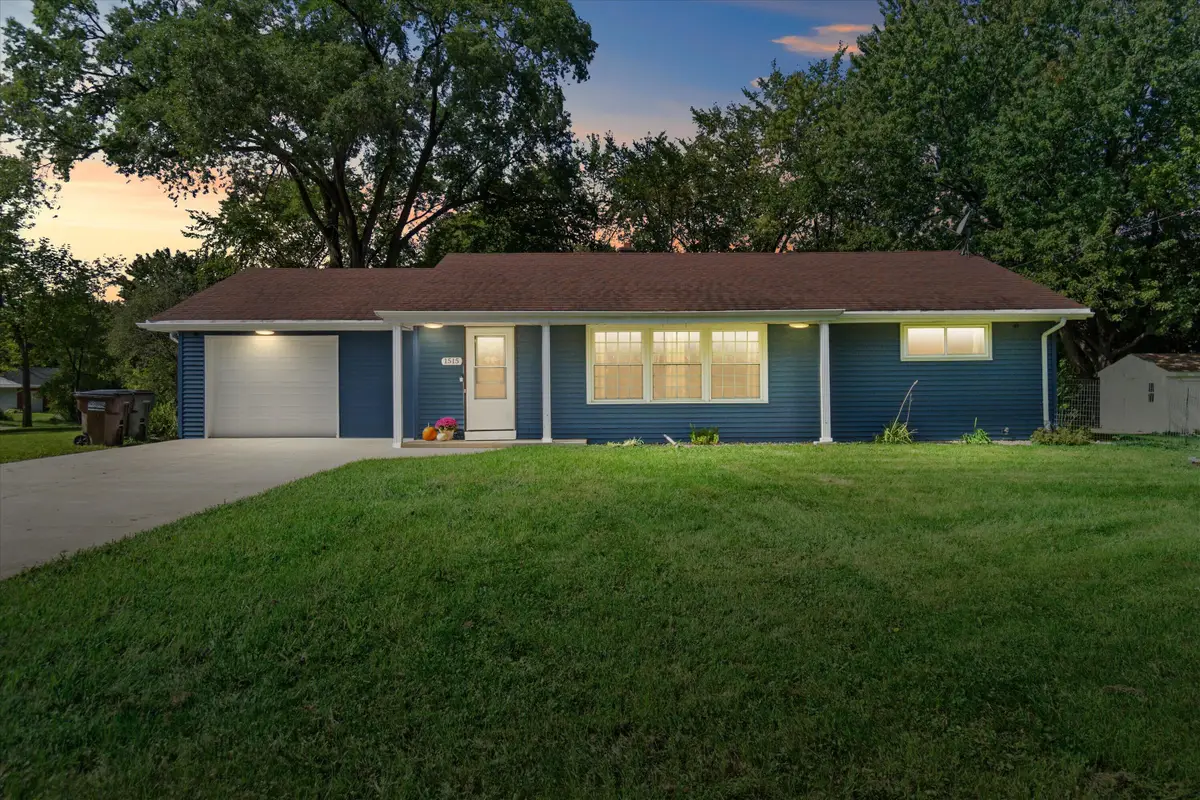 1515 S Sunny Slope Rd, New Berlin, WI 53151 - #1