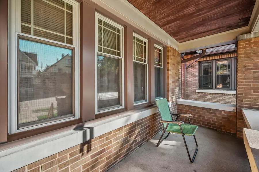 2546 S Howell Ave, Milwaukee, WI 53207 - #2