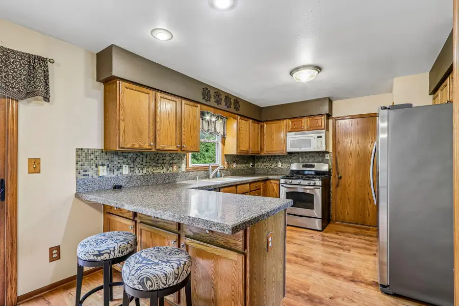 28604 Burma Ln, Waterford, WI 53185 - #2