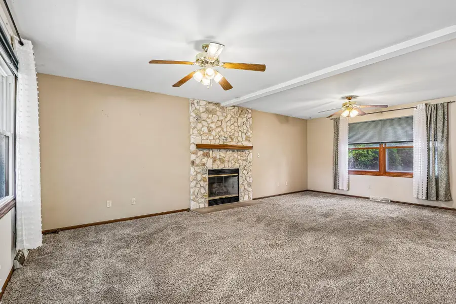 28604 Burma Ln, Waterford, WI 53185 - #3