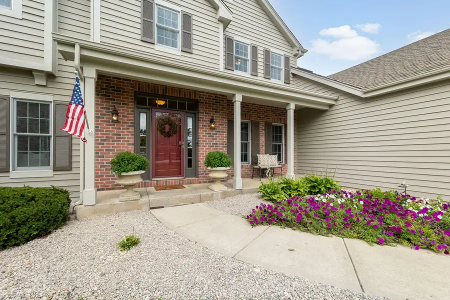 11235 N Westwood Cir, Mequon, WI 53097 - #3