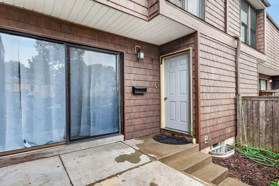 6991 W Glenbrook Rd, Milwaukee, WI 53223 - #3