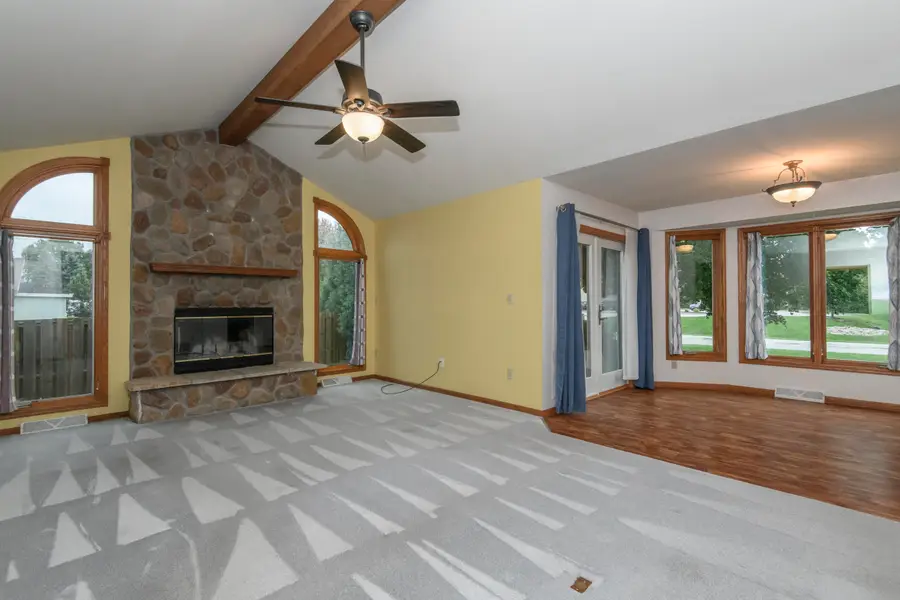 W156N5486 Bette Dr, Menomonee Falls, WI 53051 - #3