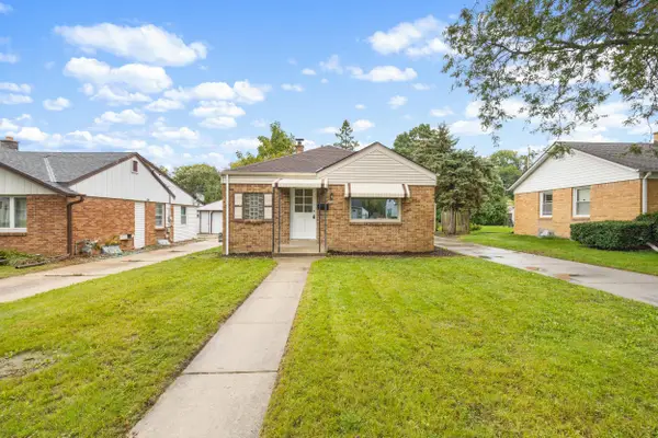 2736 S 52nd Pl, Milwaukee, WI 53219