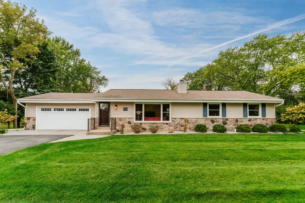 3035 Pilgrim Rd, Brookfield, WI 53005 - #1