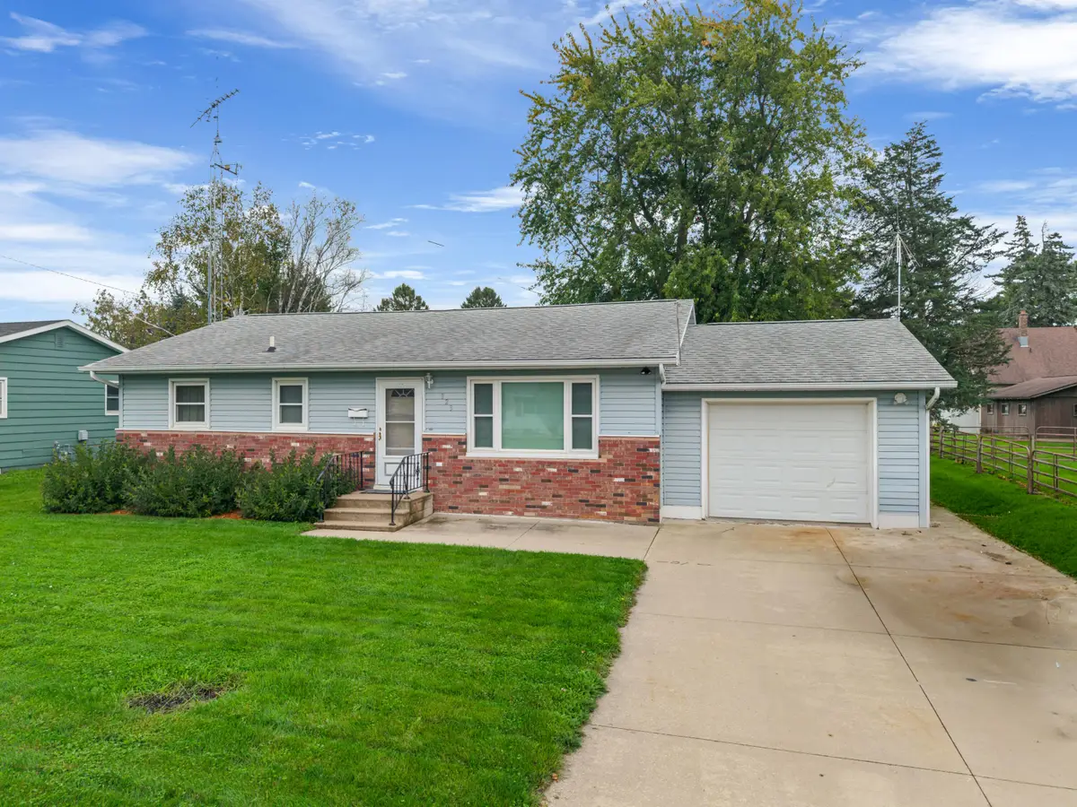 823 East St S, Caledonia, MN 55921 - #1