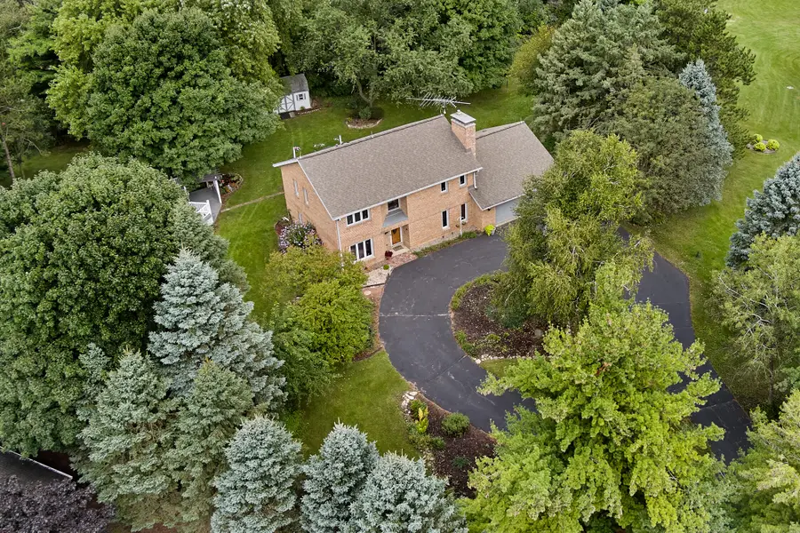 W2628 Copperhead Ln, Lafayette, WI 53121 - #2