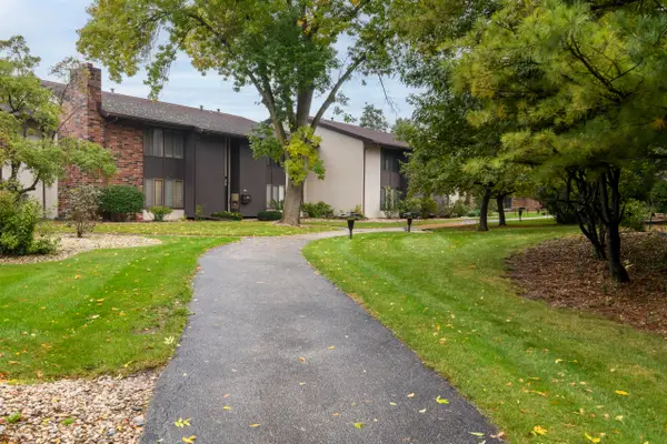 2130 W Good Hope Rd, Glendale, WI 53209