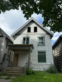 3322 W Juneau Ave, Milwaukee, WI 53208 - #1