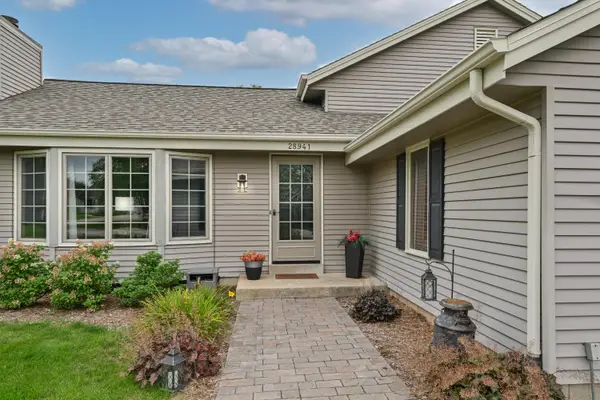 28941 Golden Cir, Waterford, WI 53185