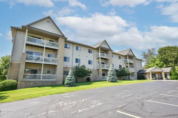 223 Fifth St, Hartford, WI 53027