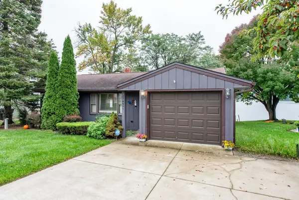 21349 121st St, Bristol, WI 53104