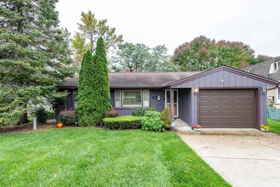 21349 121st St, Bristol, WI 53104 - #2