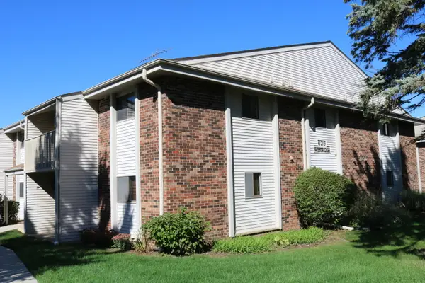 629 Westridge Dr, West Bend, WI 53095