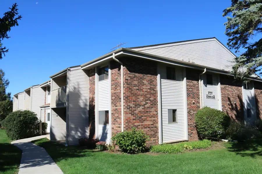 629 Westridge Dr, West Bend, WI 53095 - #2