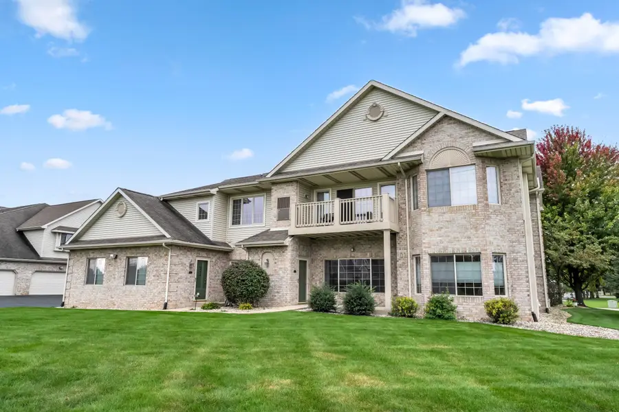 1527 Summerset Dr, Mount Pleasant, WI 53406 - #2