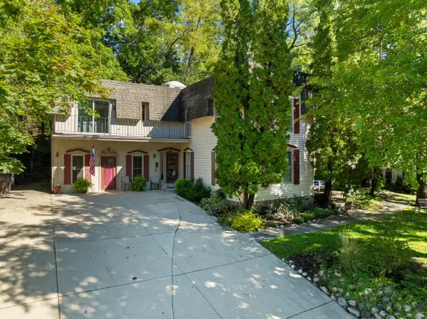 154 W Main, Fontana, WI 53125