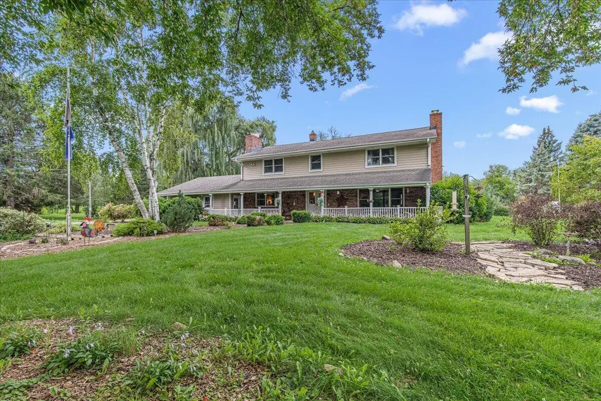 2473 Horns Corners Rd, Cedarburg, WI 53080 - #1