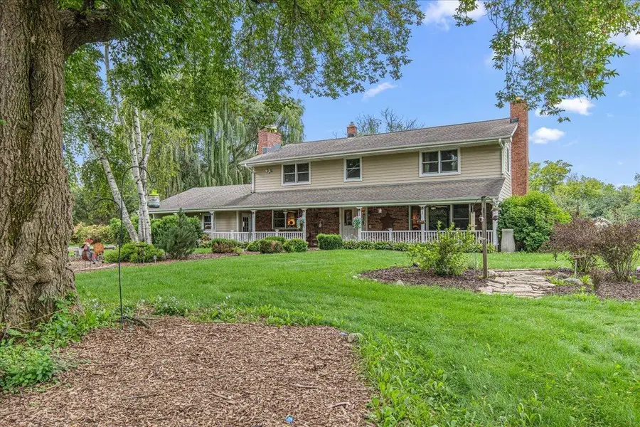 2473 Horns Corners Rd, Cedarburg, WI 53080 - #2