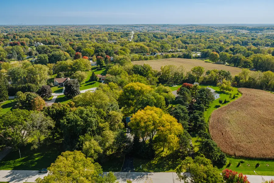 5110 S Woodridge Ln, New Berlin, WI 53146 - #2