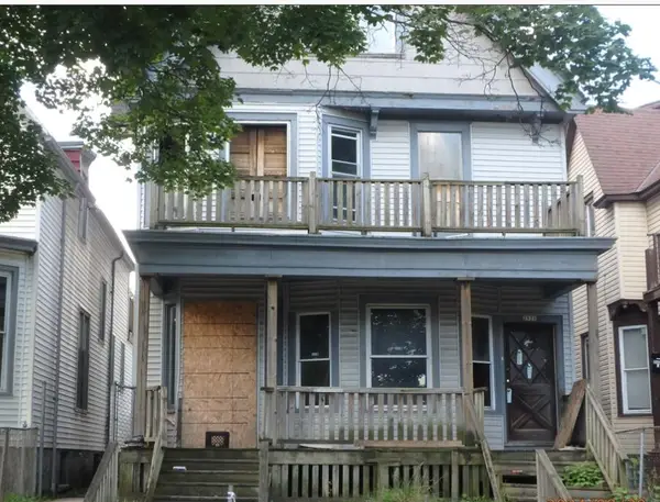 2929 N 11th St, Milwaukee, WI 53206