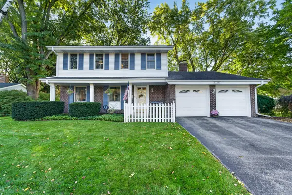 W51N838 Derby Ln, Cedarburg, WI 53012