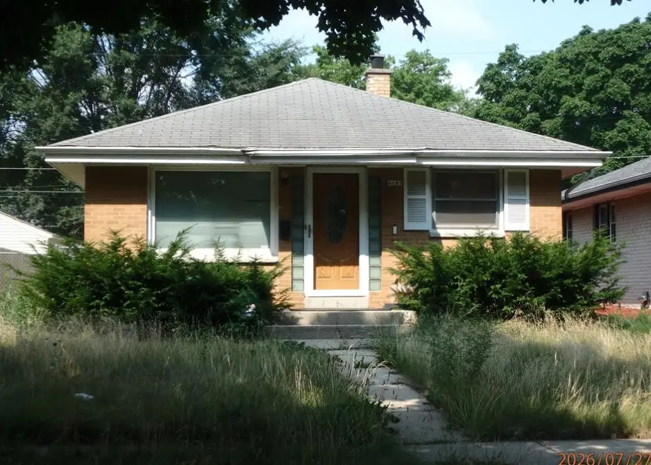 4685 N 71st St, Milwaukee, WI 53218 - #1