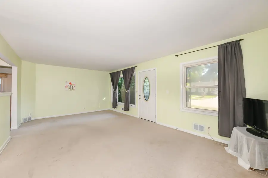 1117 S 107th St, West Allis, WI 53214 - #3