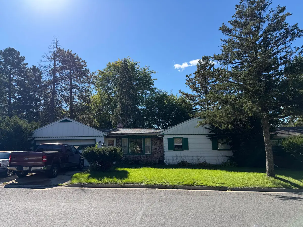 654 Phoenix St, Delavan, WI 53115 - #1