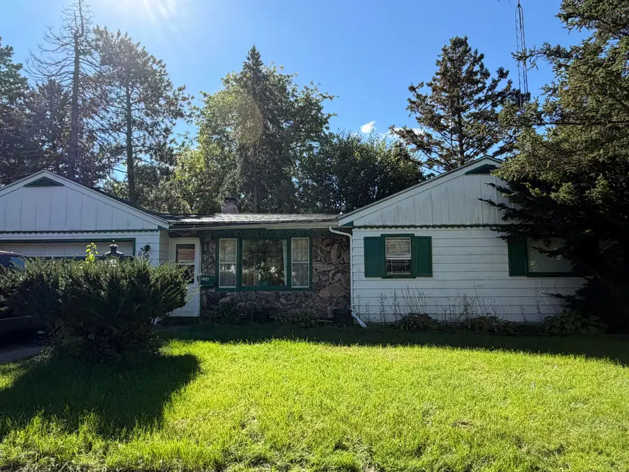 654 Phoenix St, Delavan, WI 53115 - #2