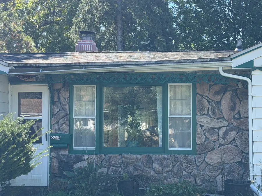 654 Phoenix St, Delavan, WI 53115 - #3