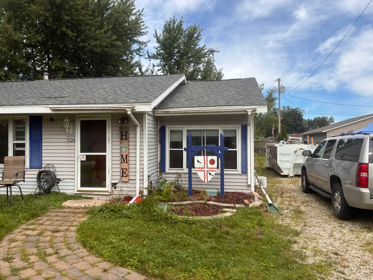 1524 Sunset Dr, Twin Lakes, WI 53181 - #1