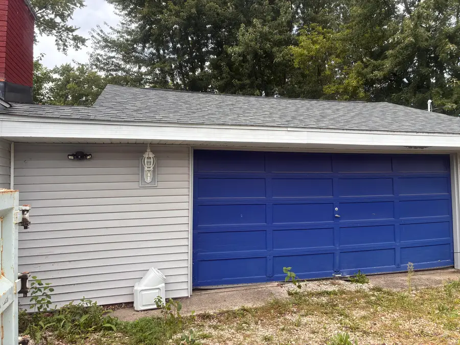 1524 Sunset Dr, Twin Lakes, WI 53181 - #2