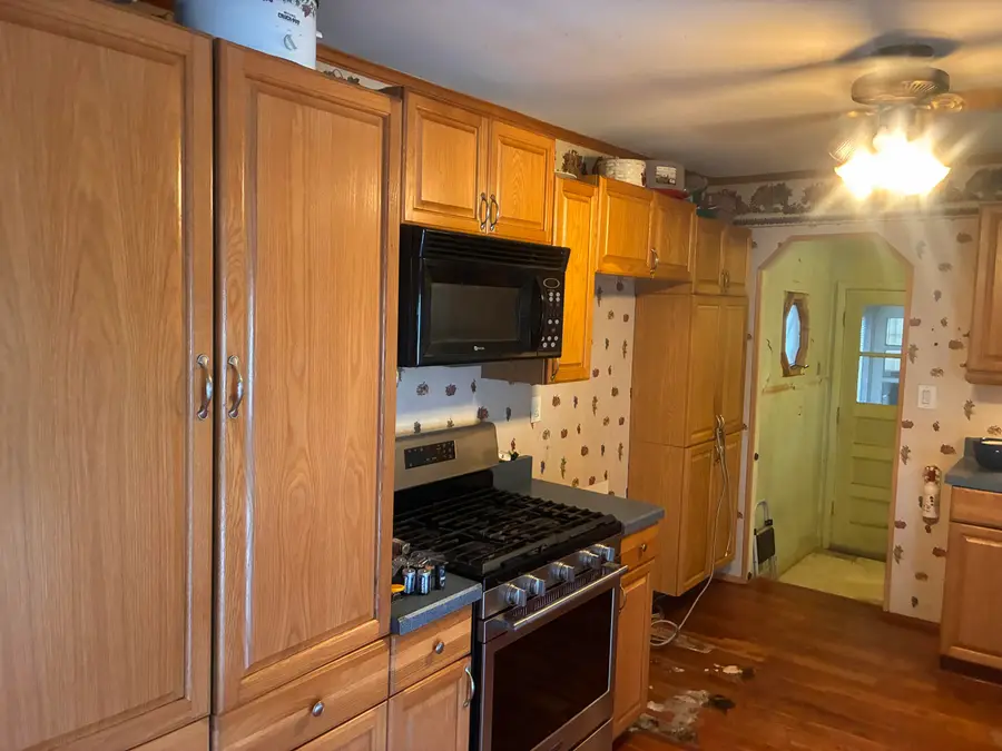 1524 Sunset Dr, Twin Lakes, WI 53181 - #3