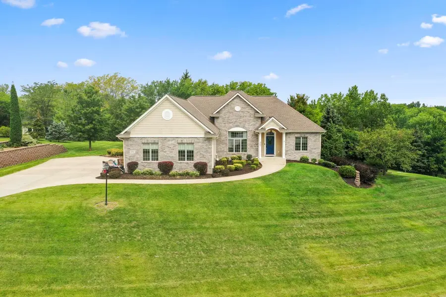 5765 Stefanie Way, Caledonia, WI 53108 - #2