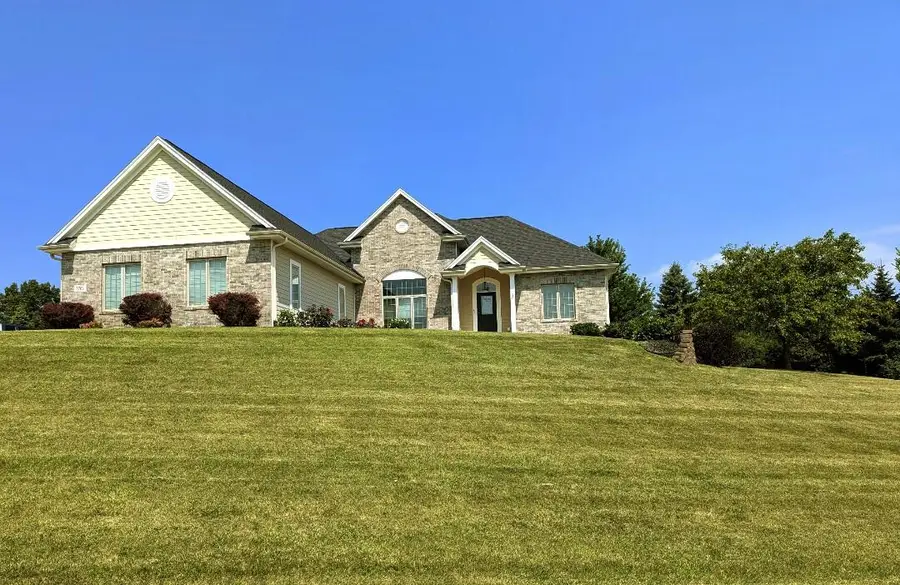 5765 Stefanie Way, Caledonia, WI 53108 - #3